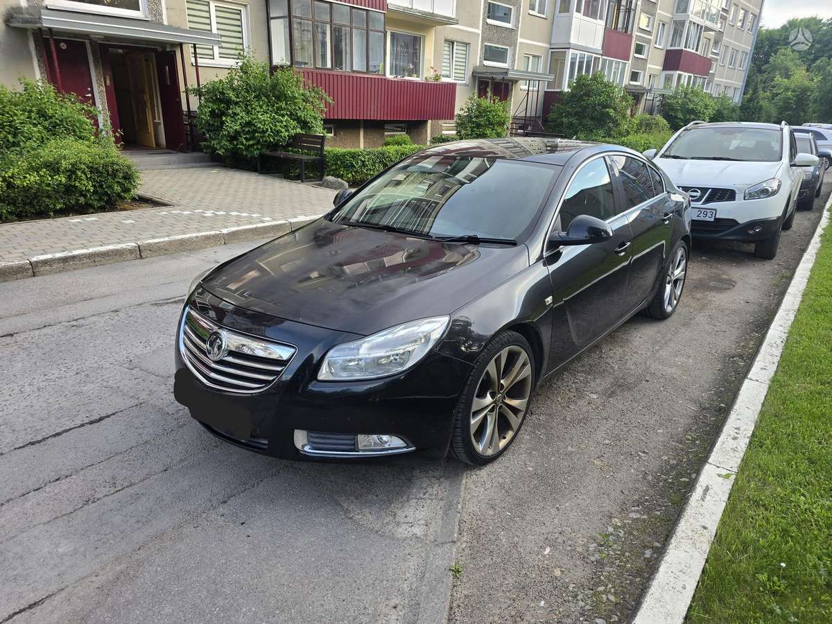 Opel Insignia, 2.0 l., Седан