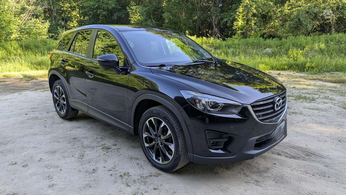 Mazda CX-5, 2.2 l., off-road / crossover