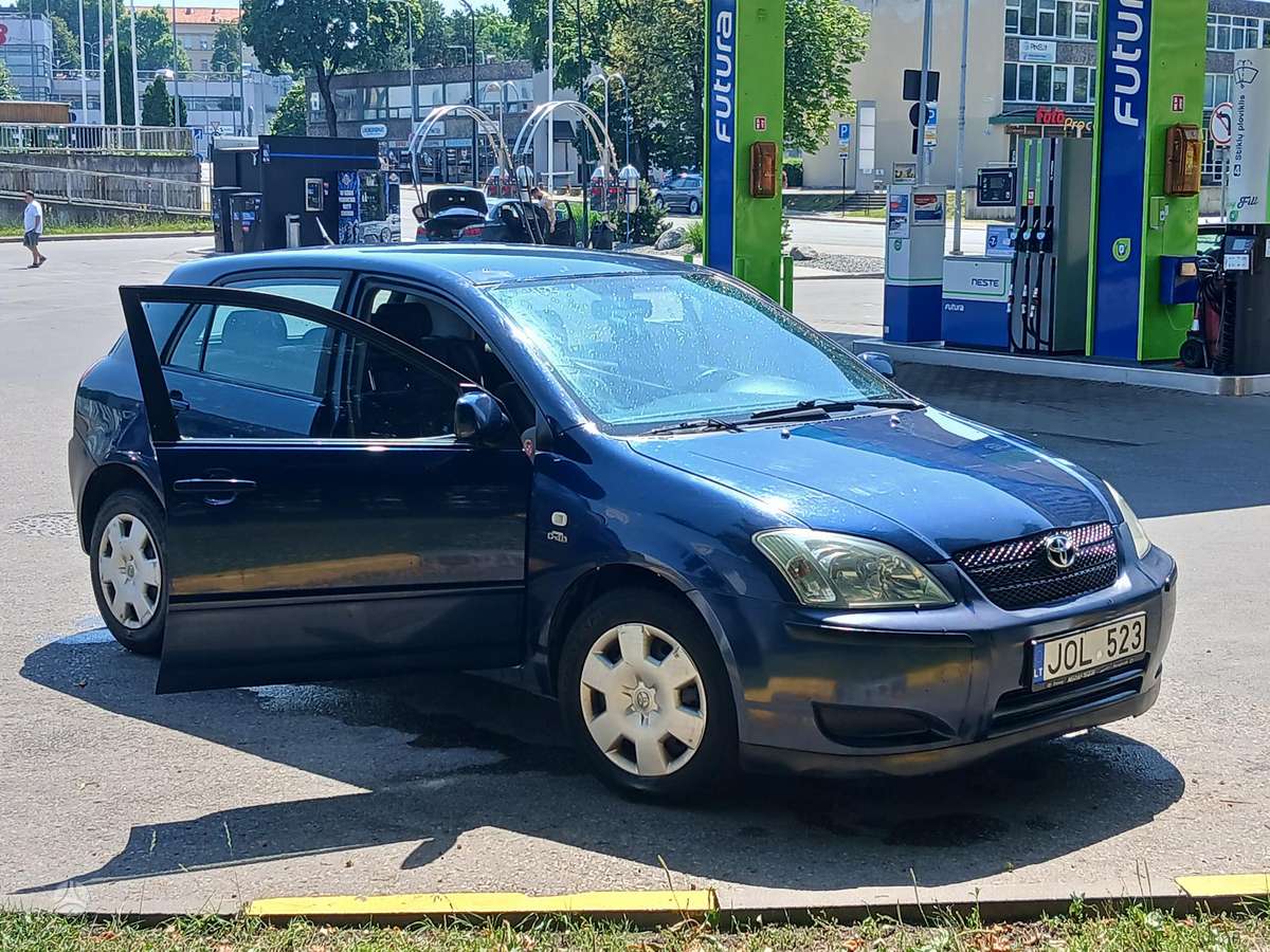 Toyota Corolla, 2.0 l., hatchback
