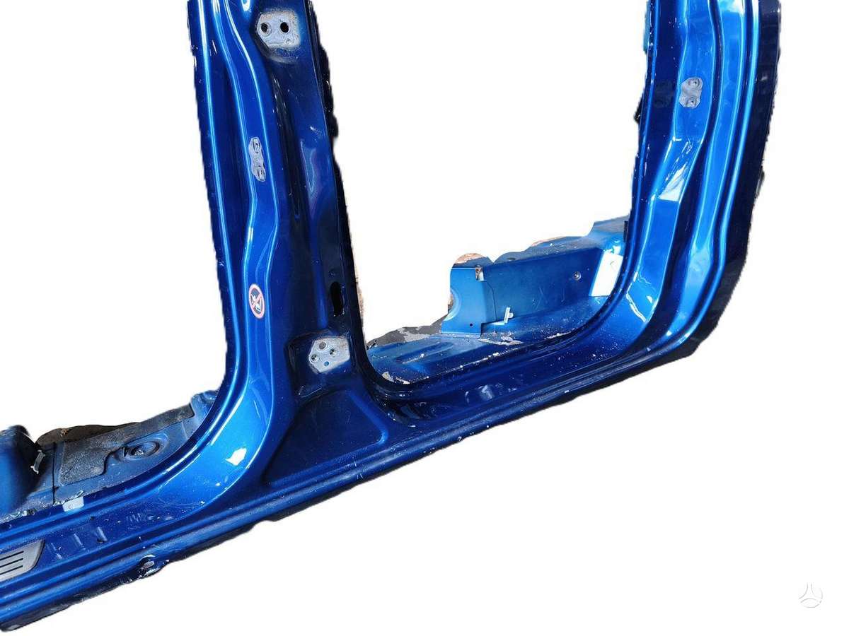 Ford Ranger hood (front, rear)
