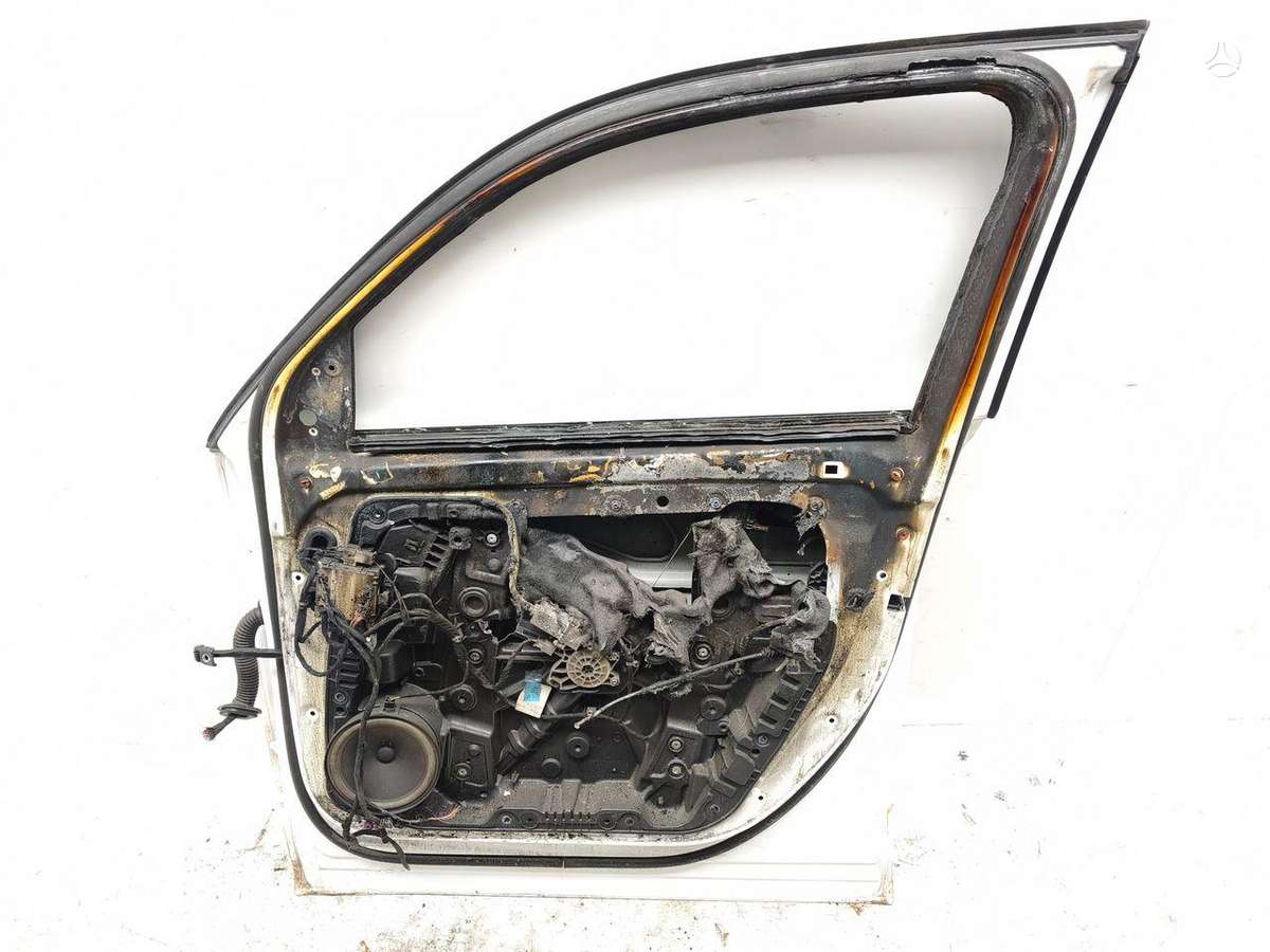 Mercedes-Benz EQB durys