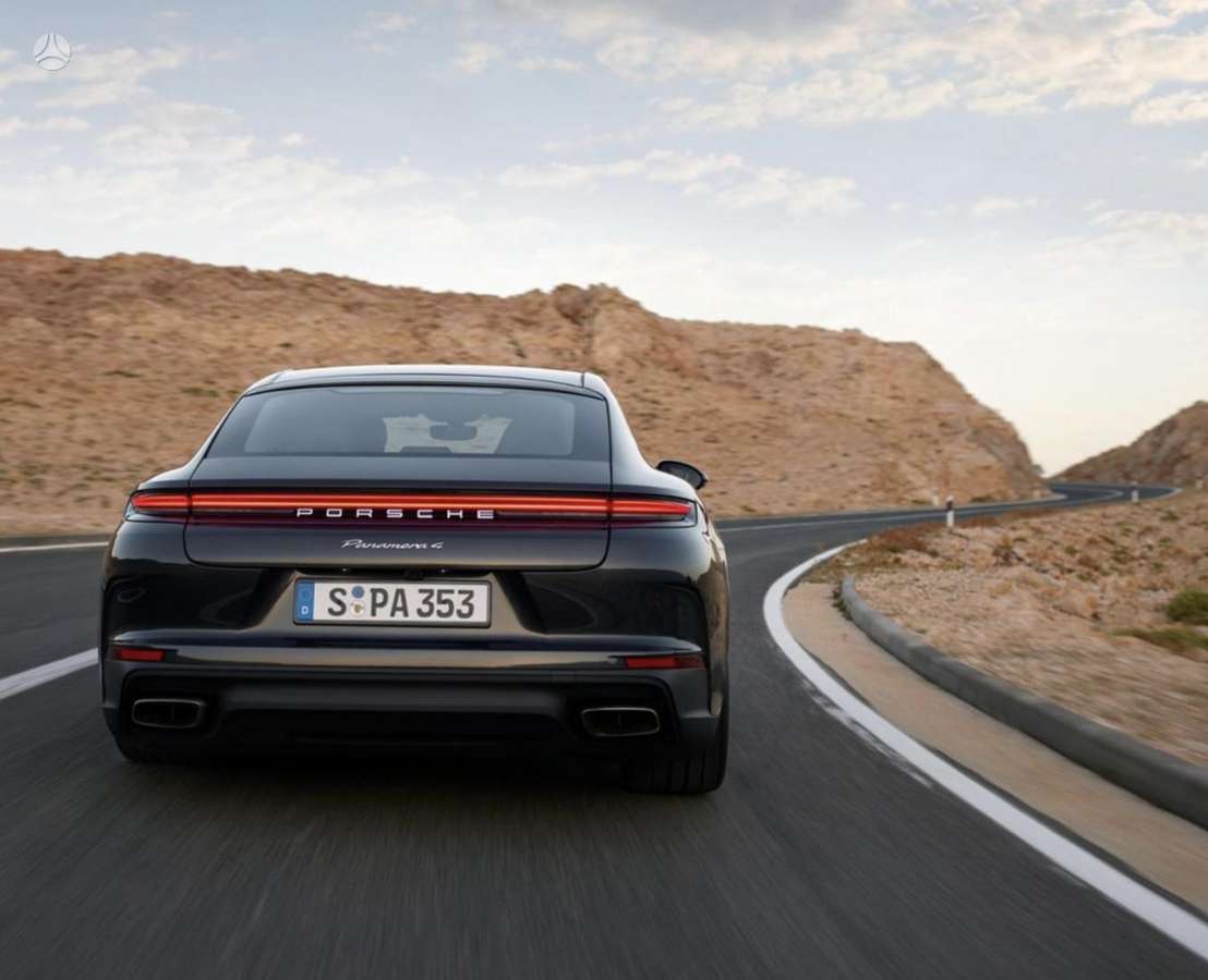 Porsche Panamera, 3.0 l., Седан