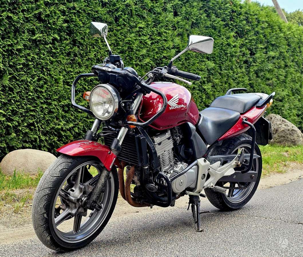 Honda CBF 500cc, street / classic