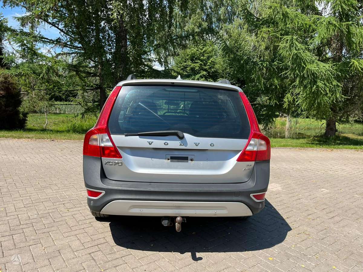 Volvo XC70 - 3