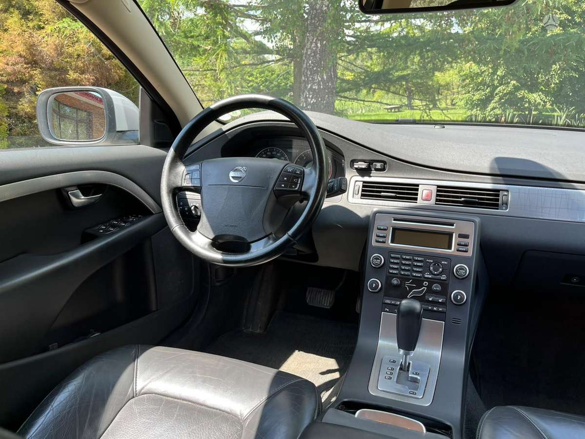 Volvo XC70 - 4