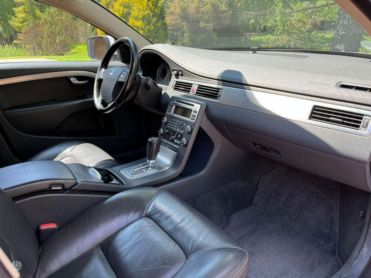 Volvo XC70 - 6