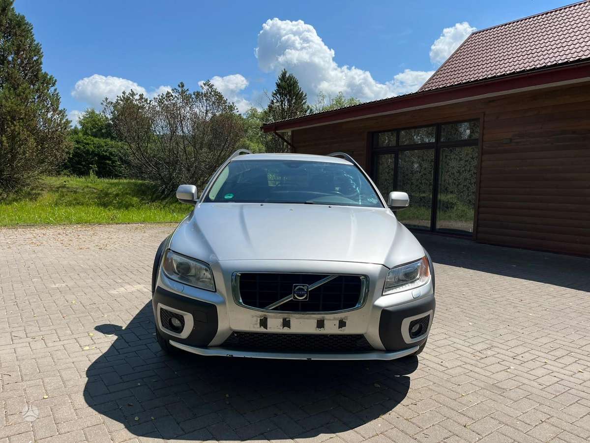 Volvo XC70 - 10