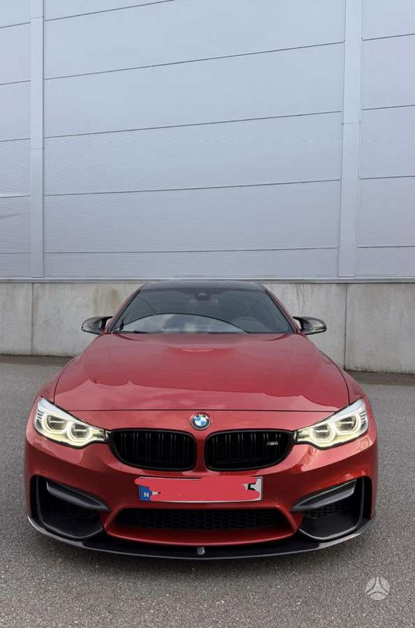 BMW M4 žibintai