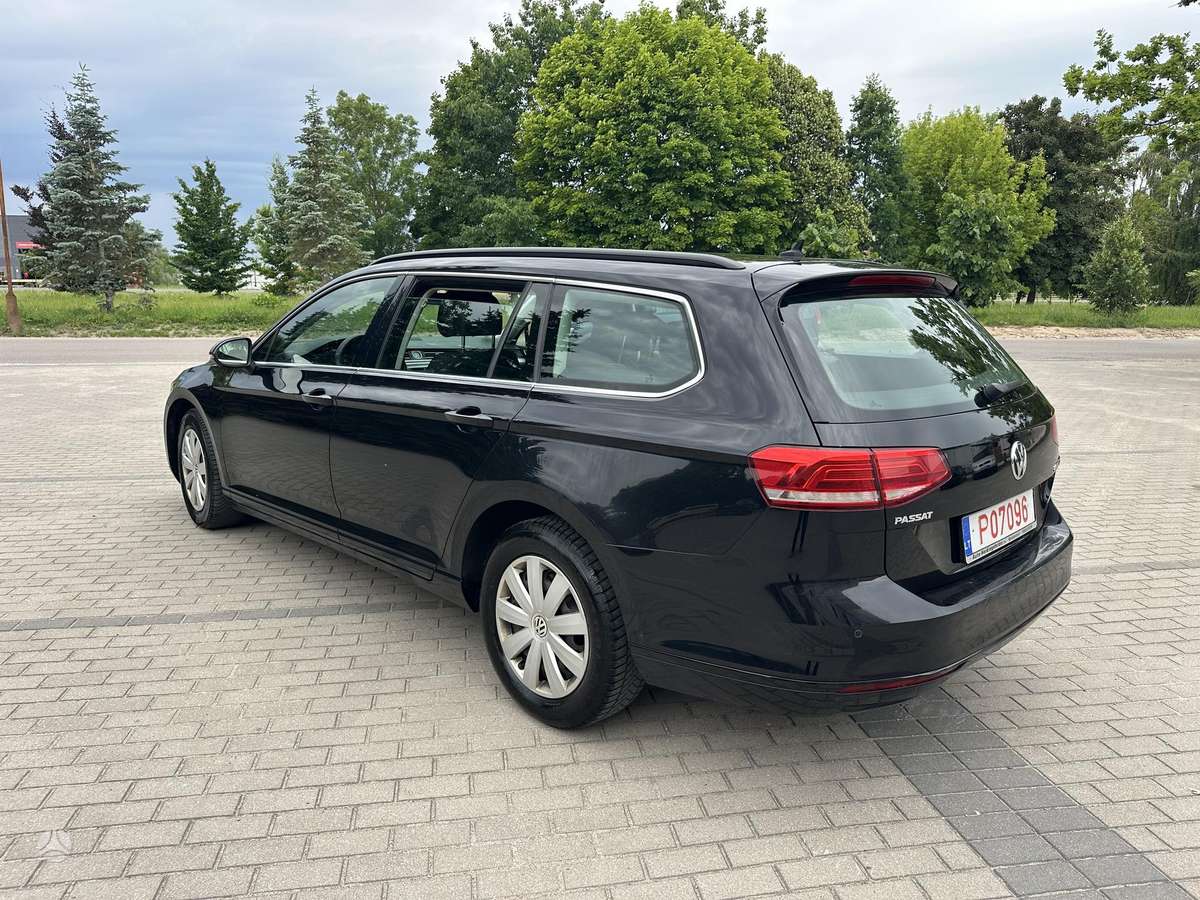 Volkswagen Passat - 2