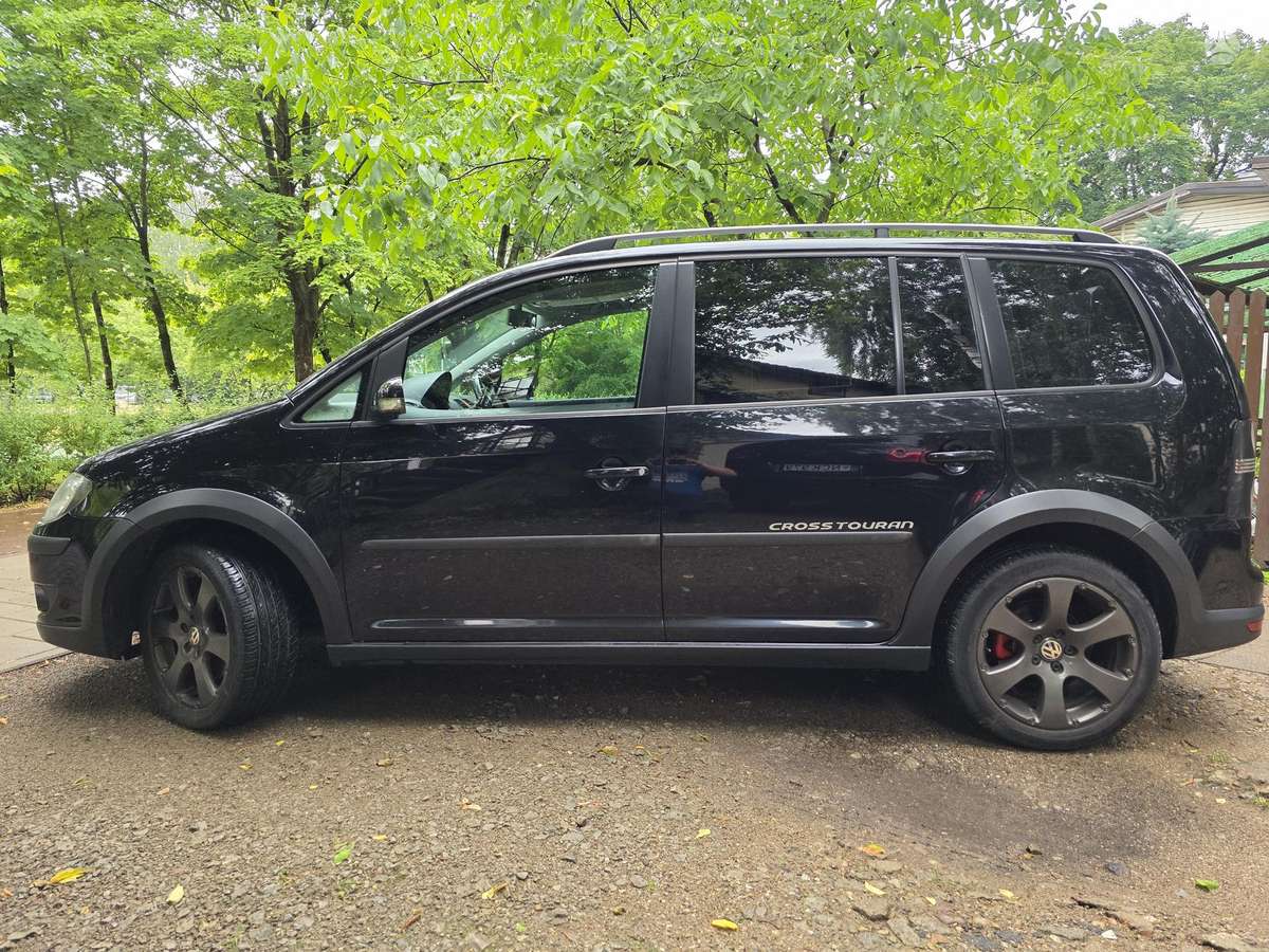 Volkswagen Cross Touran - 4