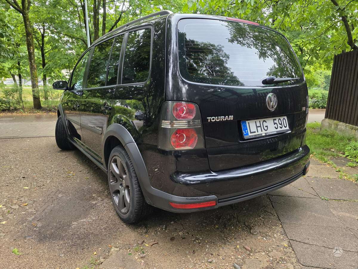 Volkswagen Cross Touran - 5