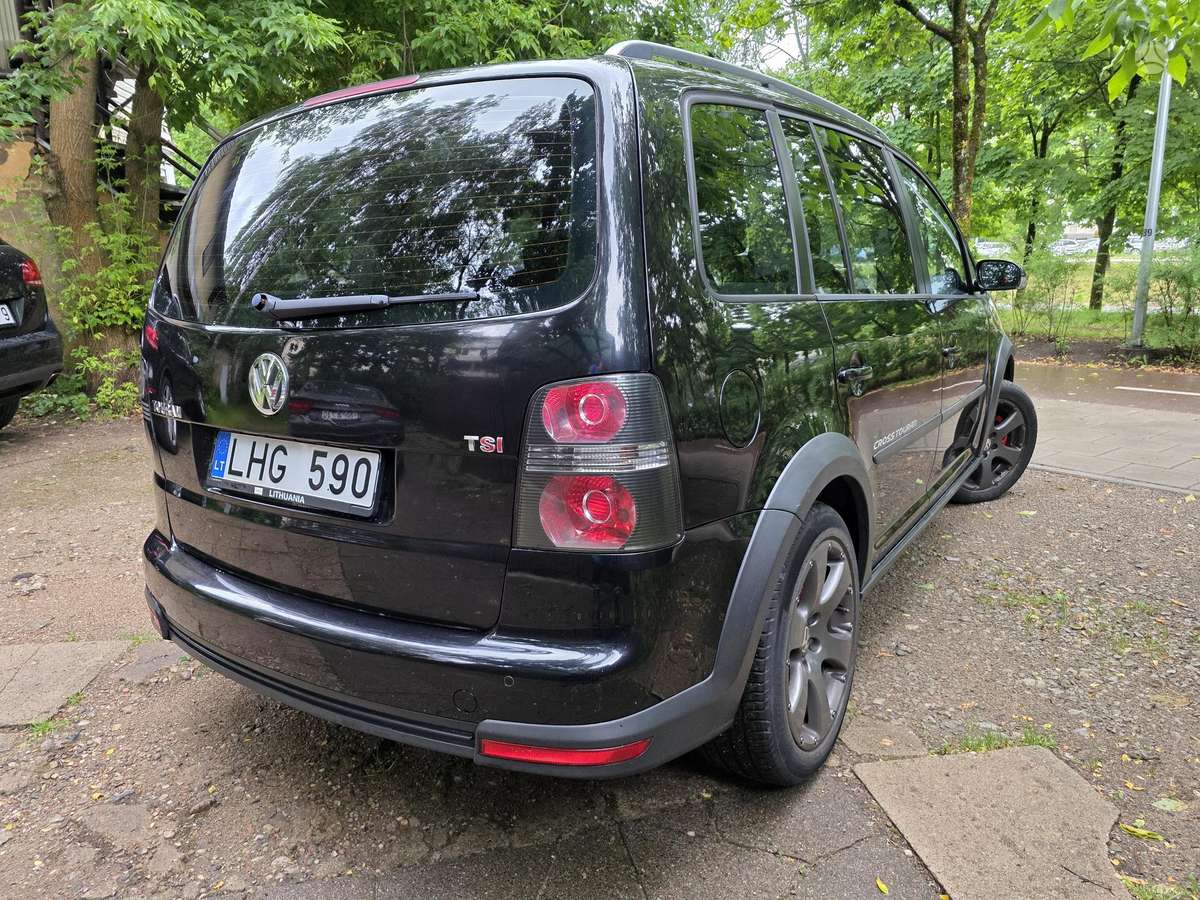 Volkswagen Cross Touran - 6