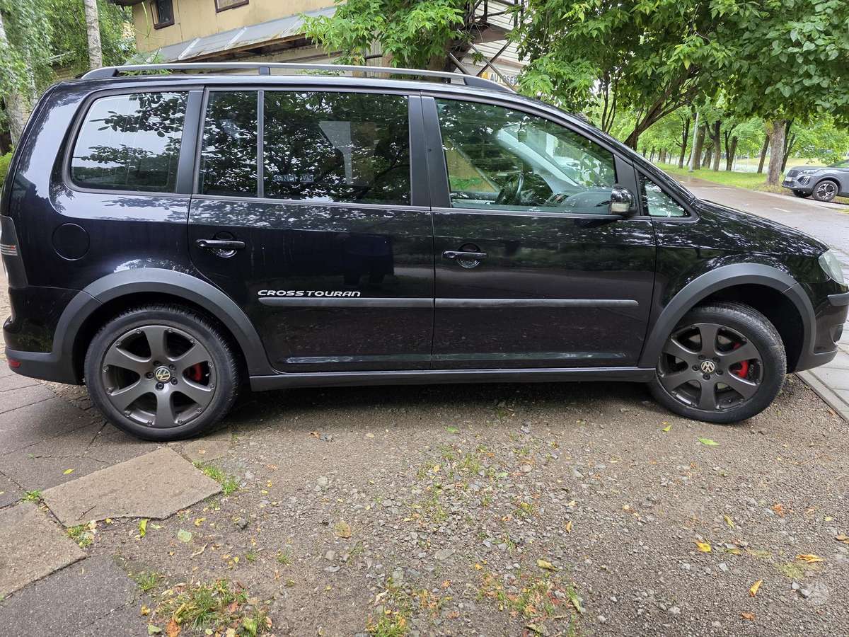 Volkswagen Cross Touran - 7
