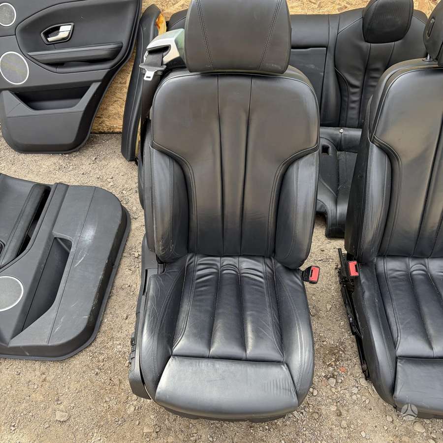 Land Rover Evoque door upholstery, seats