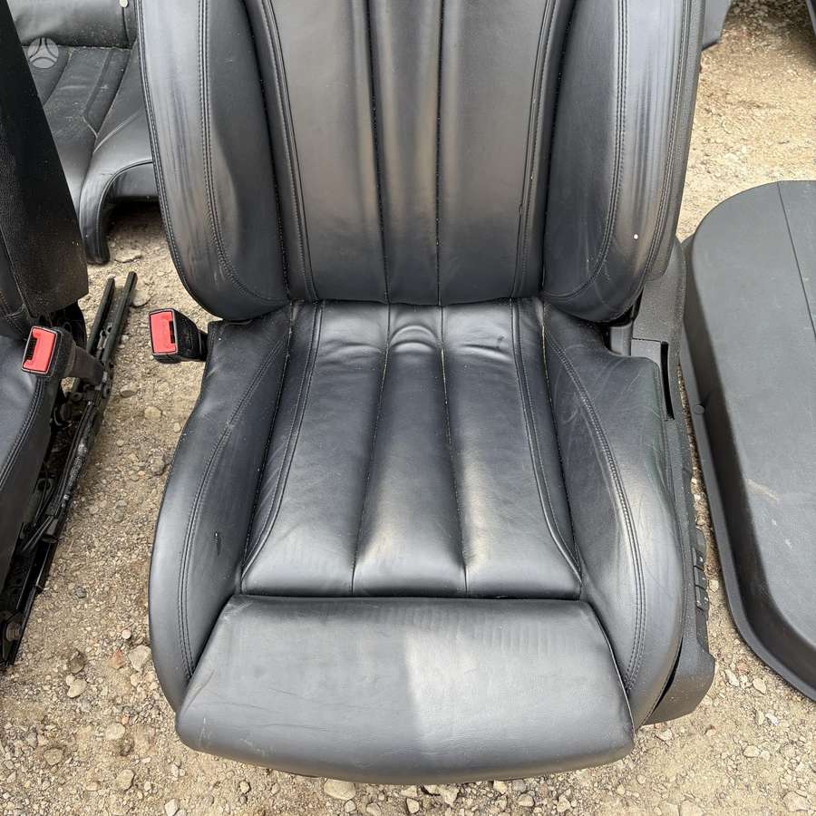 Land Rover Evoque door upholstery, seats
