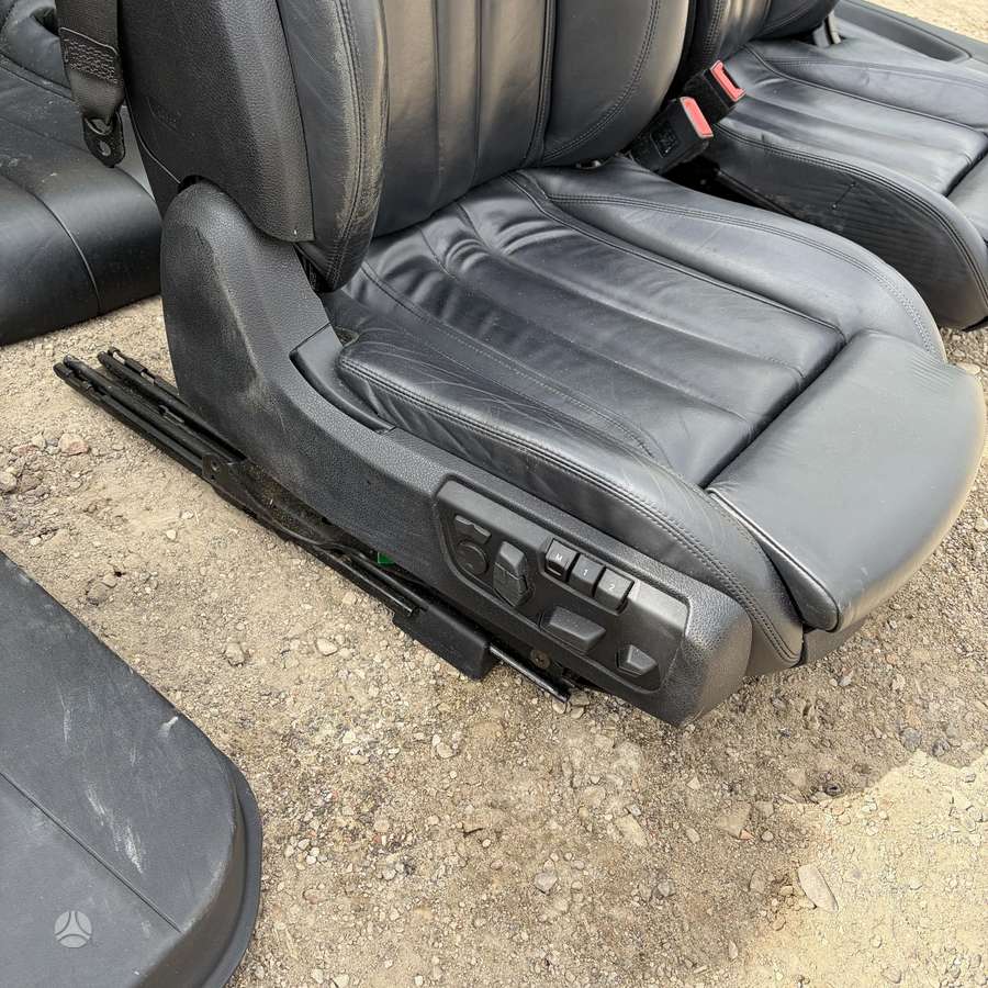 Land Rover Evoque durų apmušalai, sėdynės