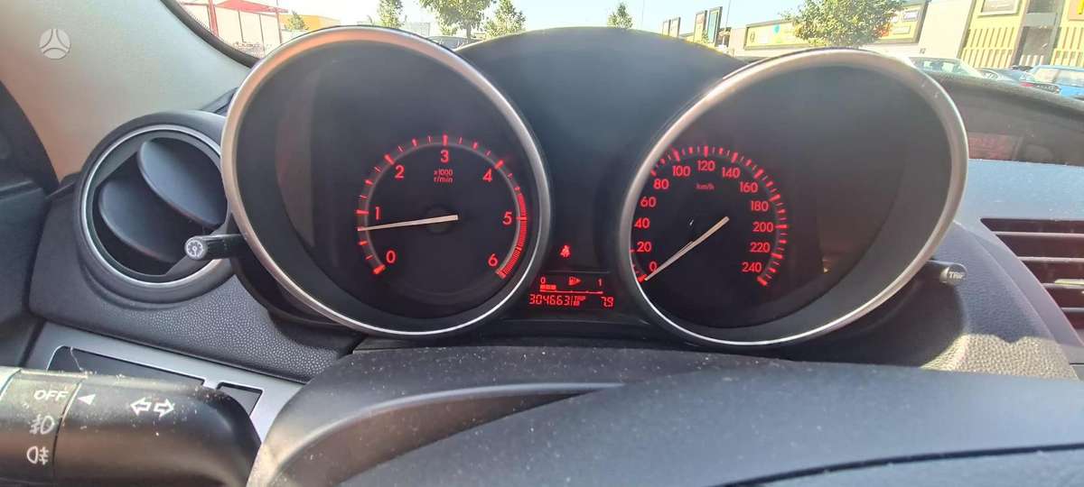 Mazda 3, 2.2 l., hatchback