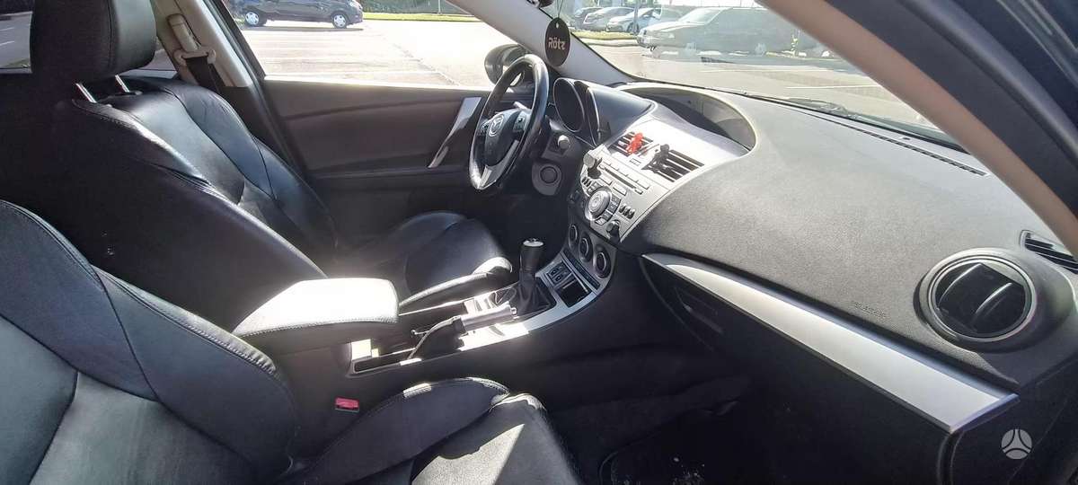 Mazda 3, 2.2 l., hatchback