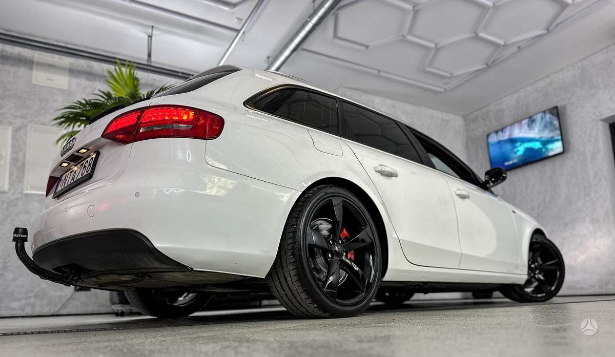 Audi A4, 2.0 l., universalas