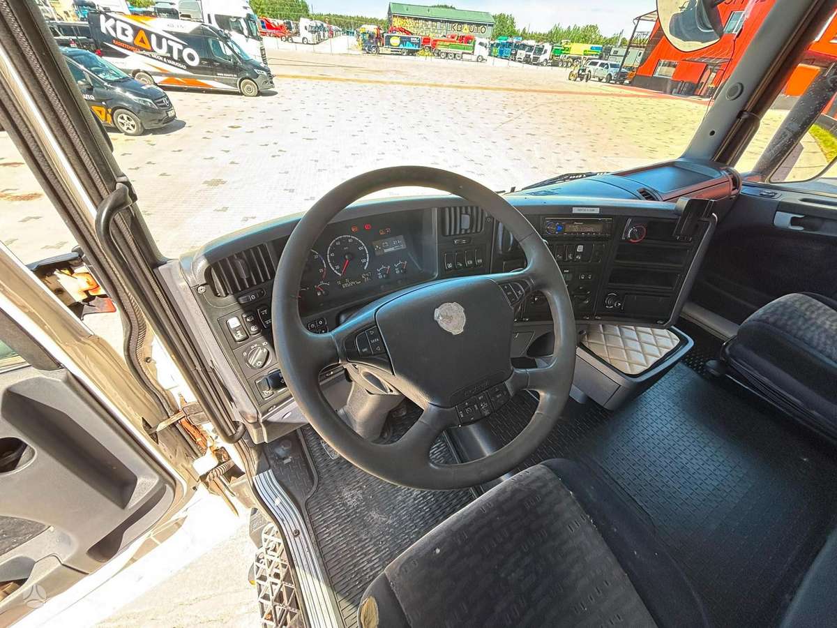 Scania R 420 6x2, box trucks / box vans