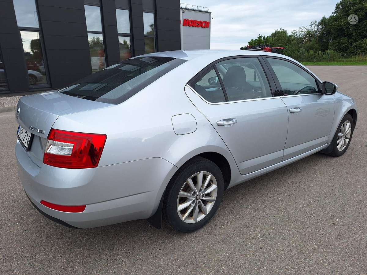 Skoda Octavia, 1.6 l., hatchback
