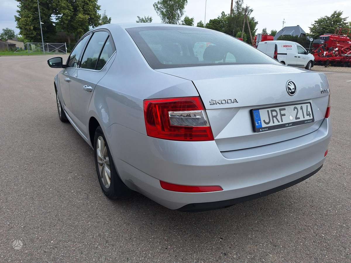 Skoda Octavia, 1.6 l., hatchback