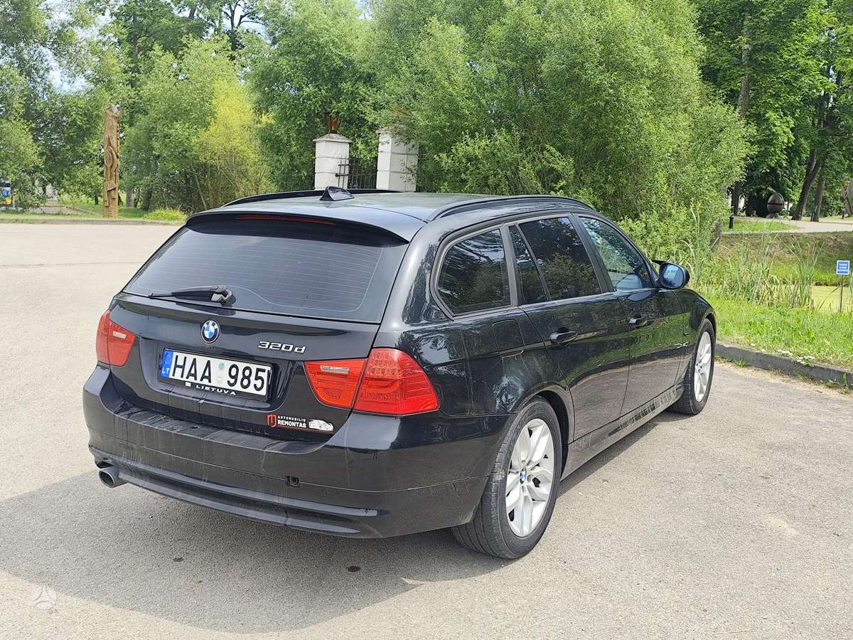 BMW 320, 2.0 l., wagon