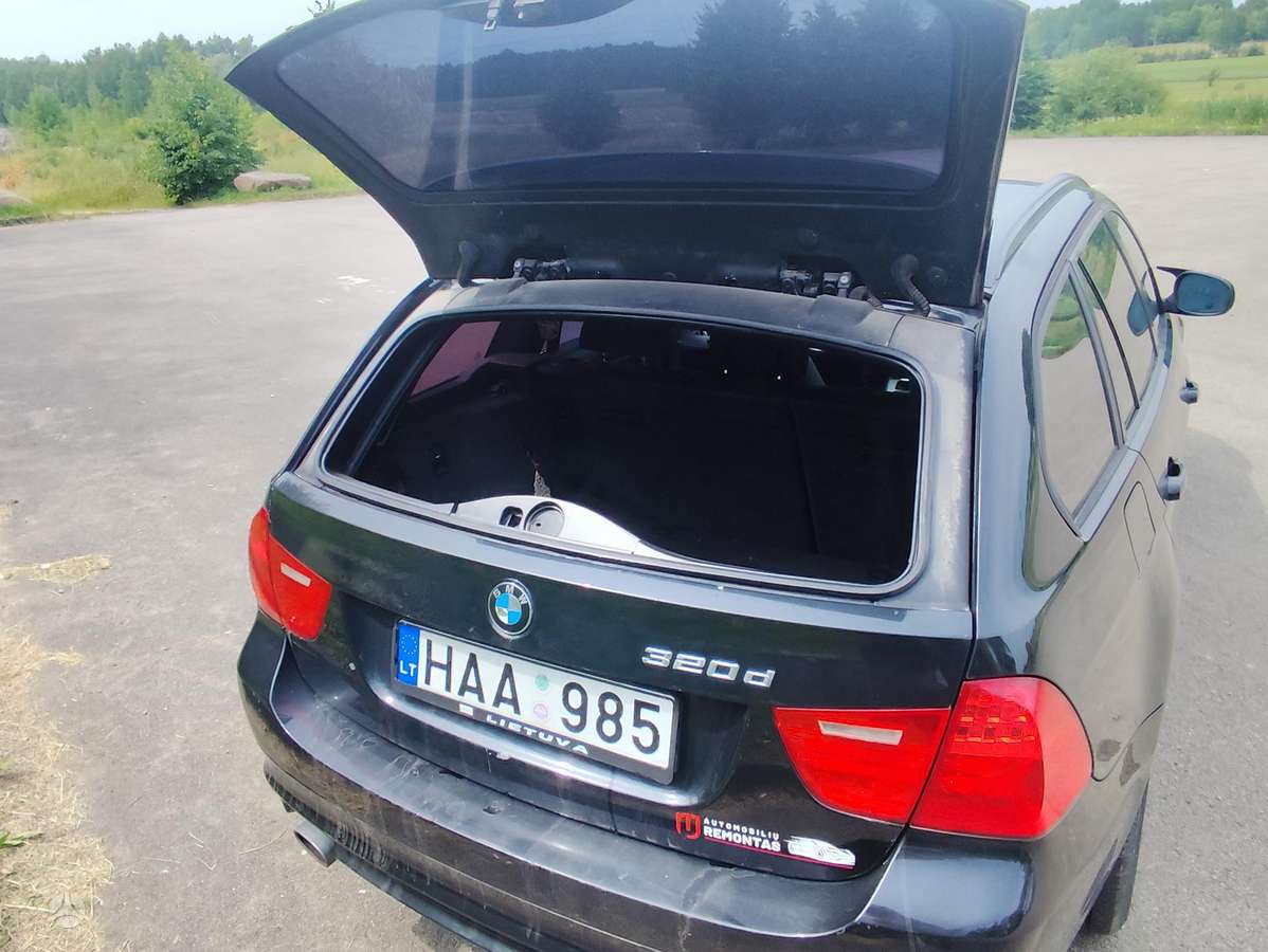 BMW 320, 2.0 l., wagon