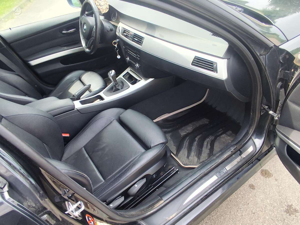 BMW 320, 2.0 l., universalas