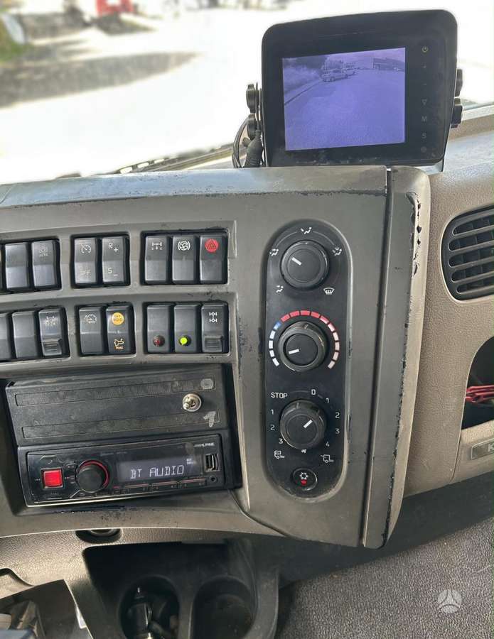 Renault Kerax 460, RIDA 292600 KM., самосвалы