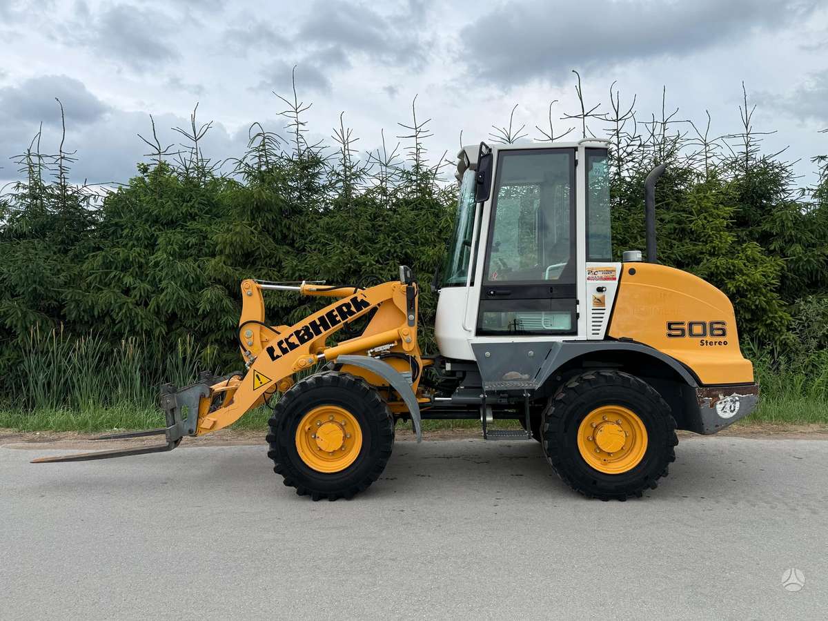 Liebherr L506 Stereo, frontal loader