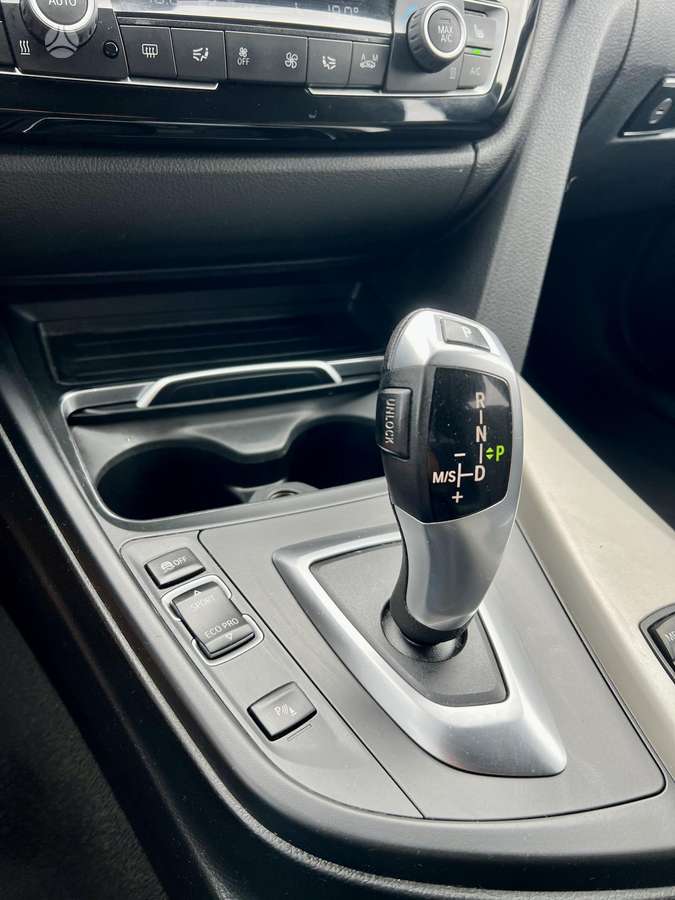 BMW 320, 2.0 l., wagon