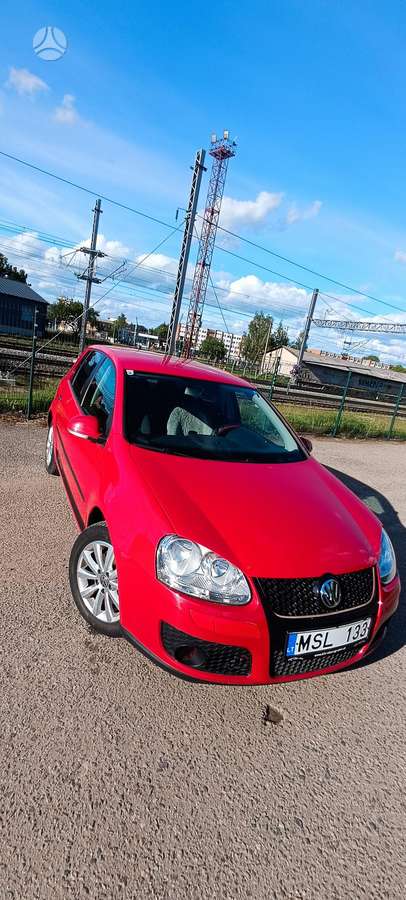 Volkswagen Golf - 1