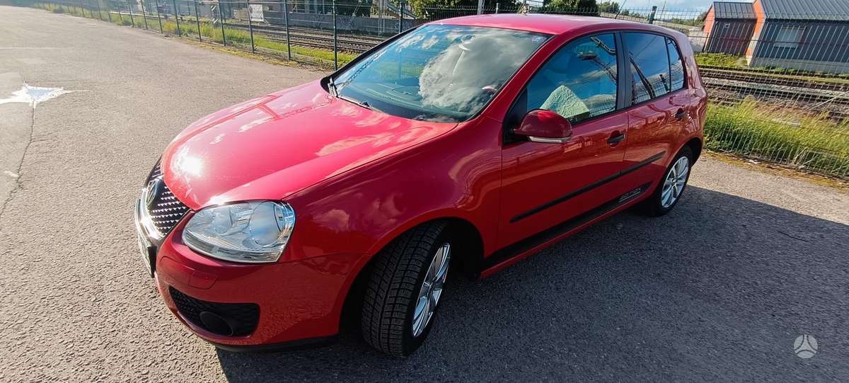 Volkswagen Golf - 2