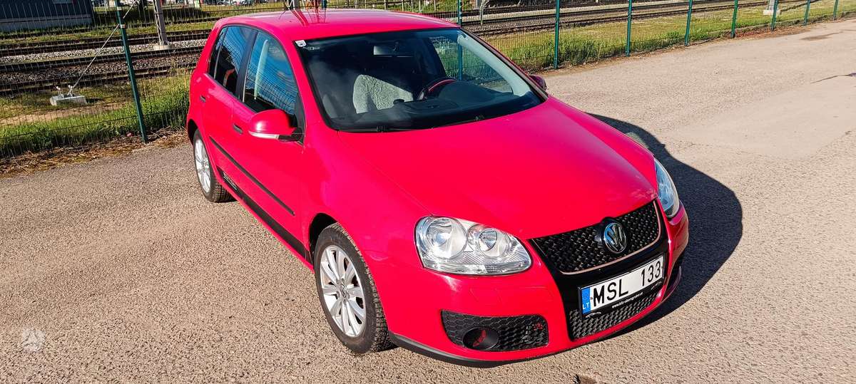 Volkswagen Golf - 5