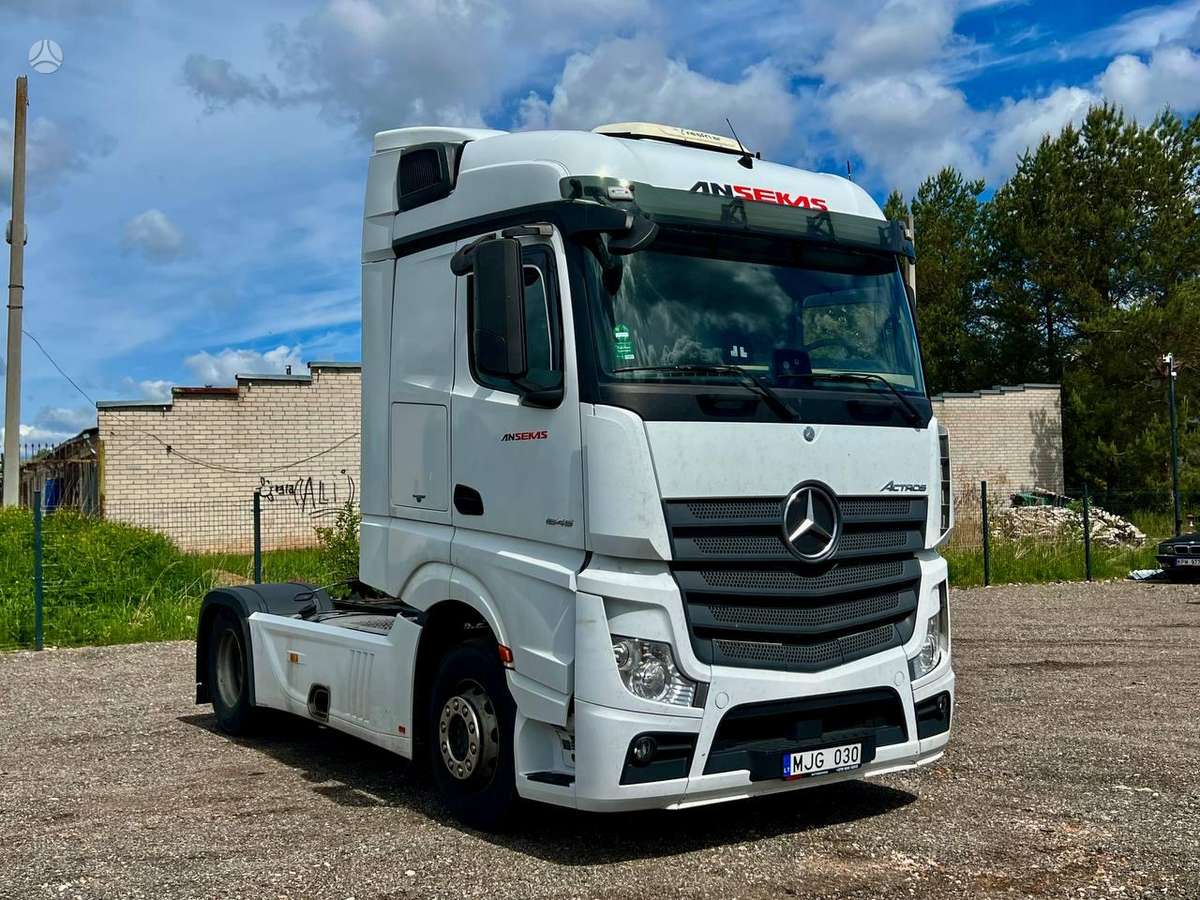 Mercedes-Benz Actros, double sleeper