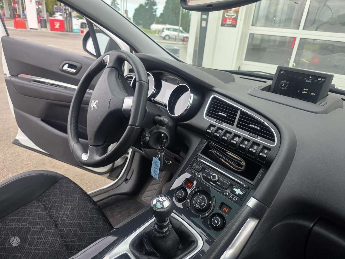 Peugeot 3008 - 10