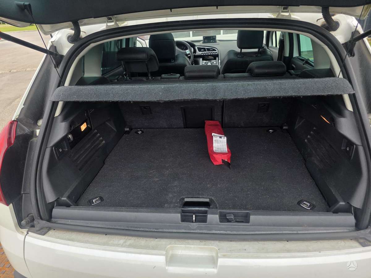 Peugeot 3008 - 11