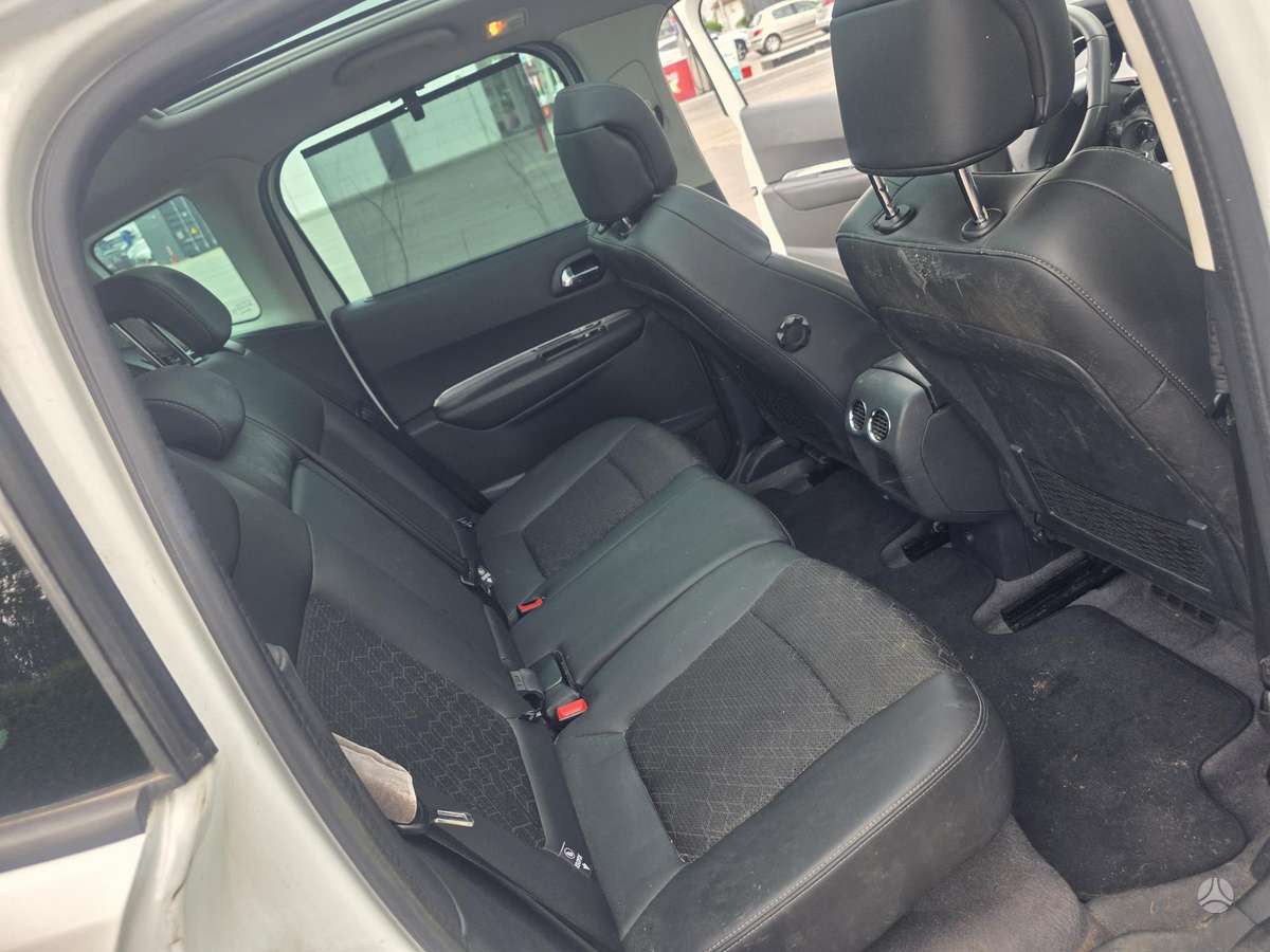 Peugeot 3008 - 12