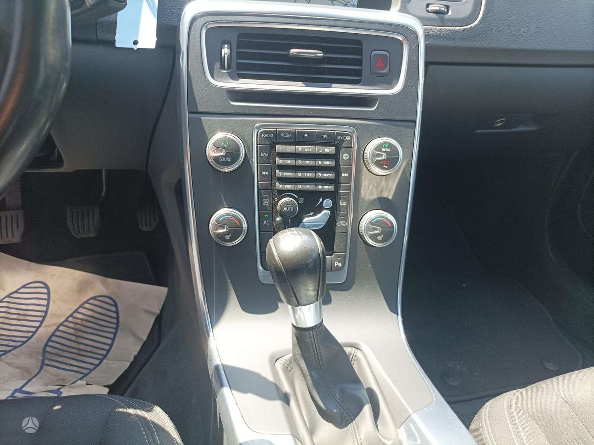 Volvo V60, 2.0 l., Универсал