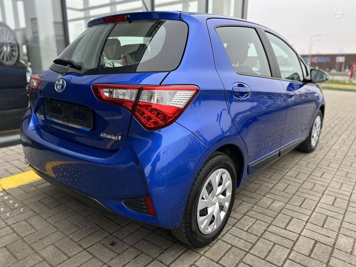 Toyota Yaris - 4