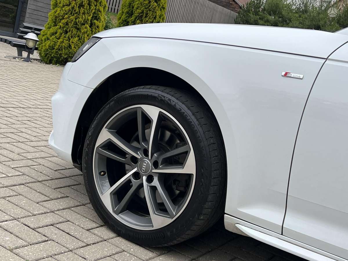 Audi A4, 2.0 l., Универсал