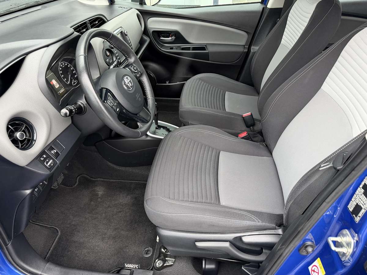 Toyota Yaris - 8