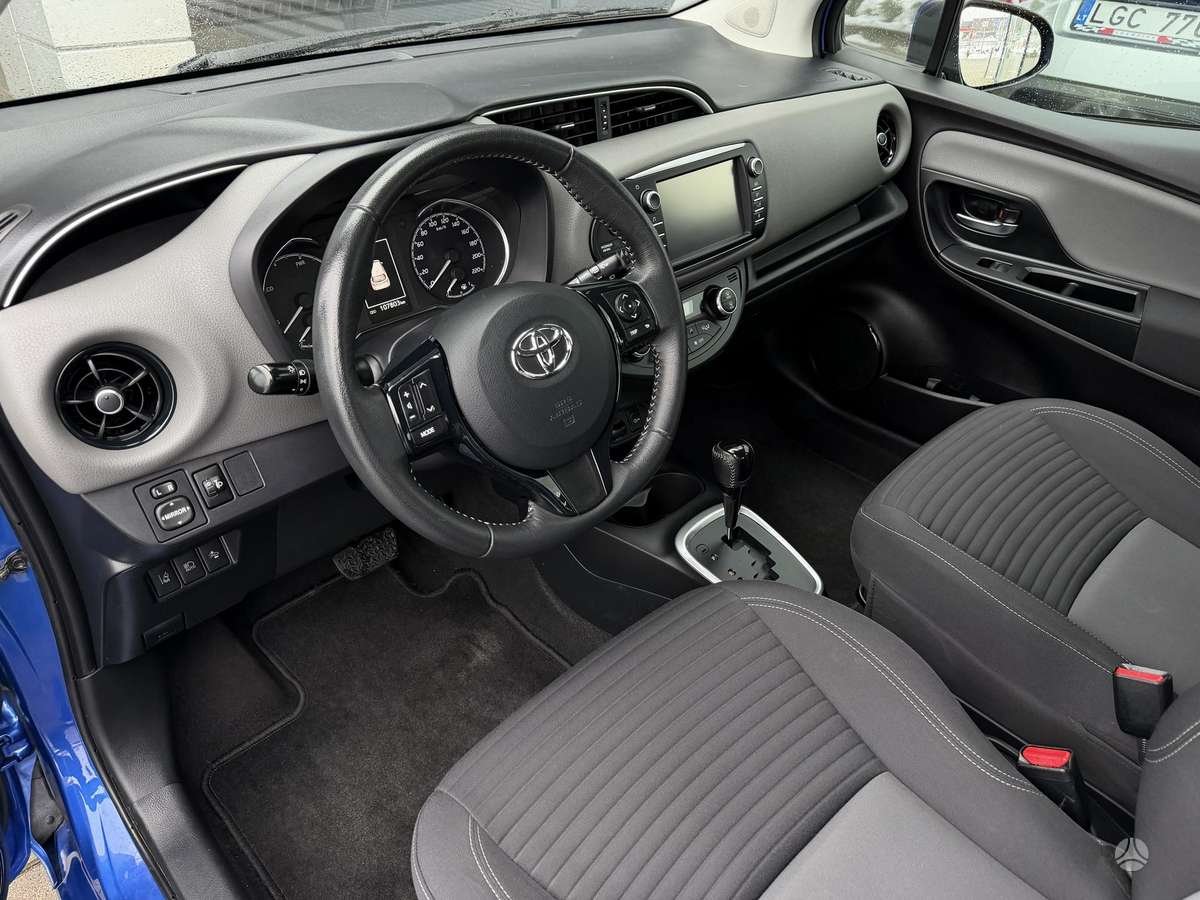 Toyota Yaris - 9