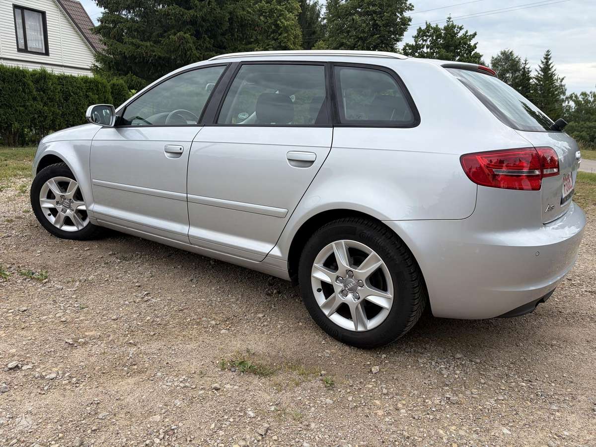 Audi A3, 1.2 l., hatchback
