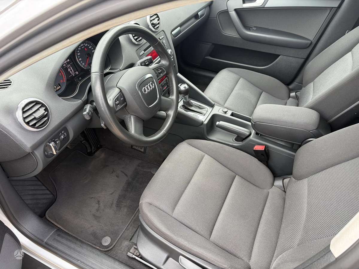 Audi A3, 1.2 l., hatchback