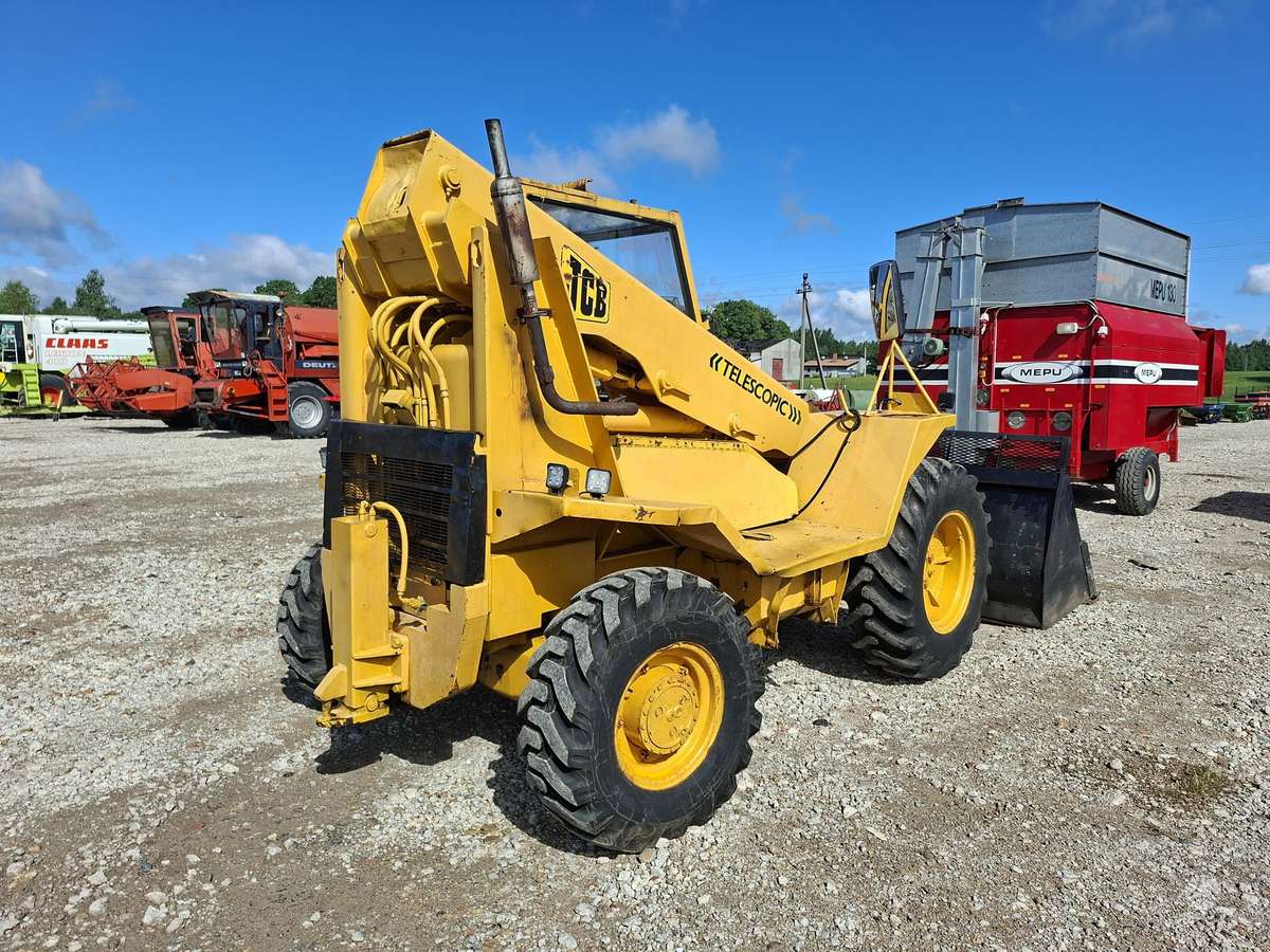 JCB 520-4, самоходные погрузчики
