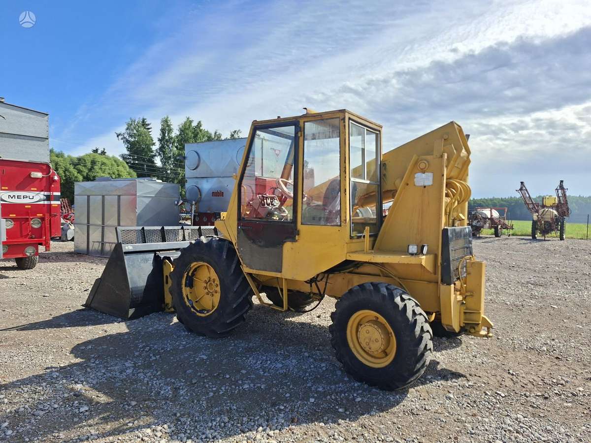 JCB 520-4, self-propelled loaders