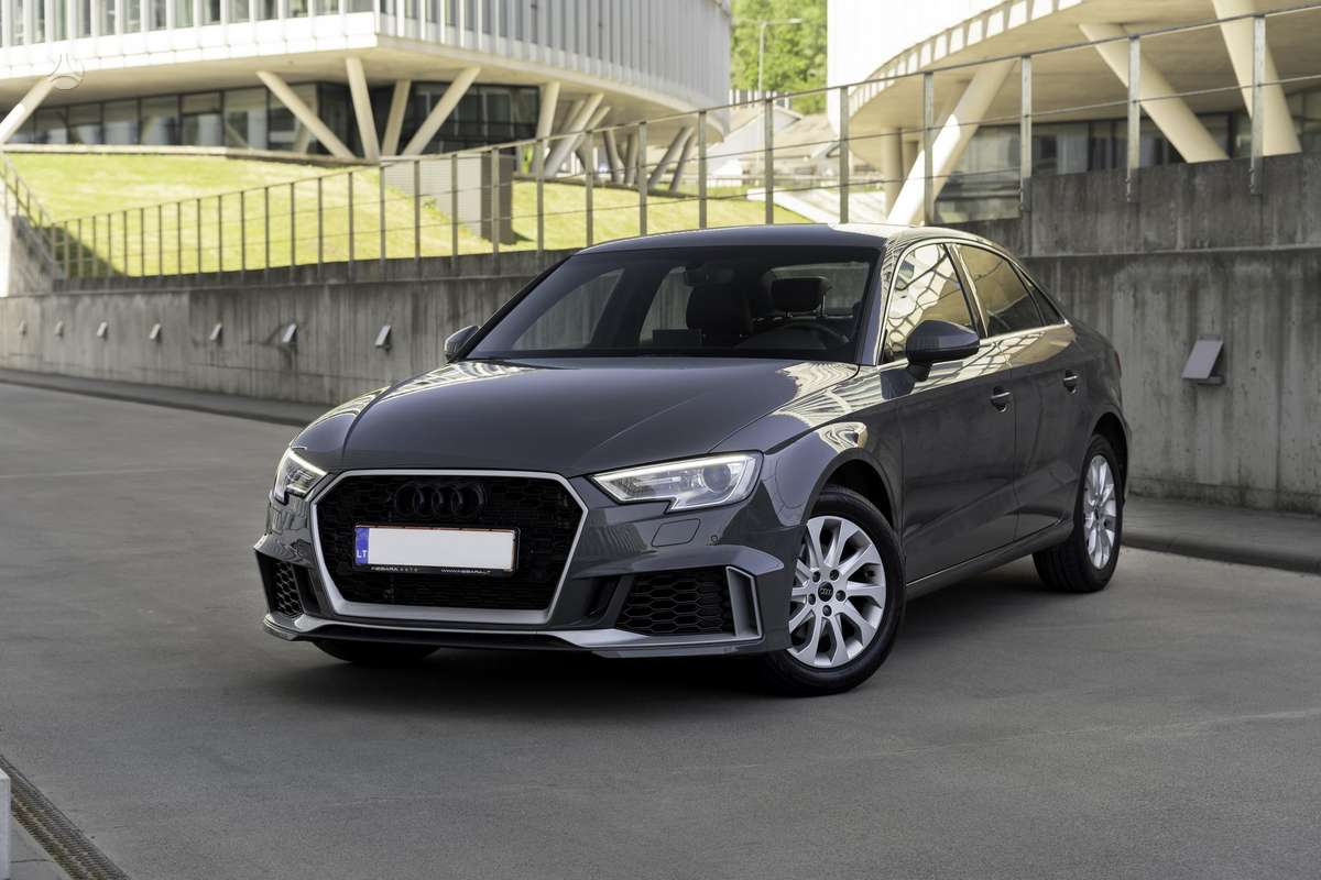 Audi A3, 1.6 l., sedanas