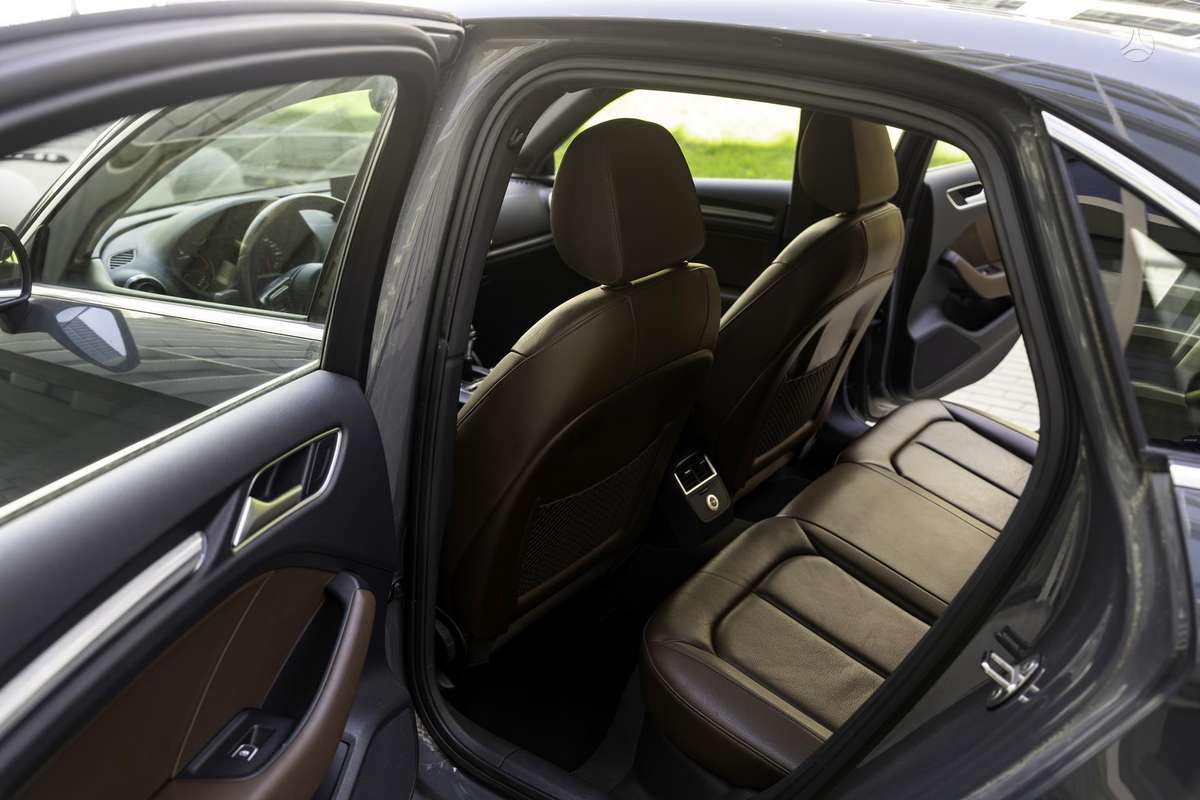 Audi A3, 1.6 l., sedanas